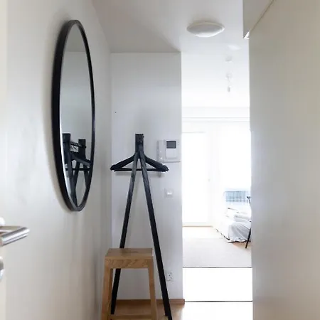 Poista 2ndhomes Modern 1br With Balcony By The Station 헬싱키